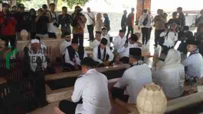 Rombongan Pimpinan MPR RI Ziarah Makam Bung Karno, Komitmen Merawat Indonesia dan Hidupkan Spirit Bung Karno