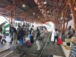 HUT ke-81 RI, Stasiun Blitar Layani 6.447 Penumpang