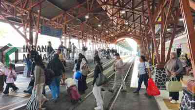 HUT ke-81 RI, Stasiun Blitar Layani 6.447 Penumpang