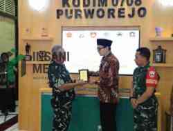 Wabup Dion Puji Peran TNI Percepat Pembangunan Desa Watuduwur