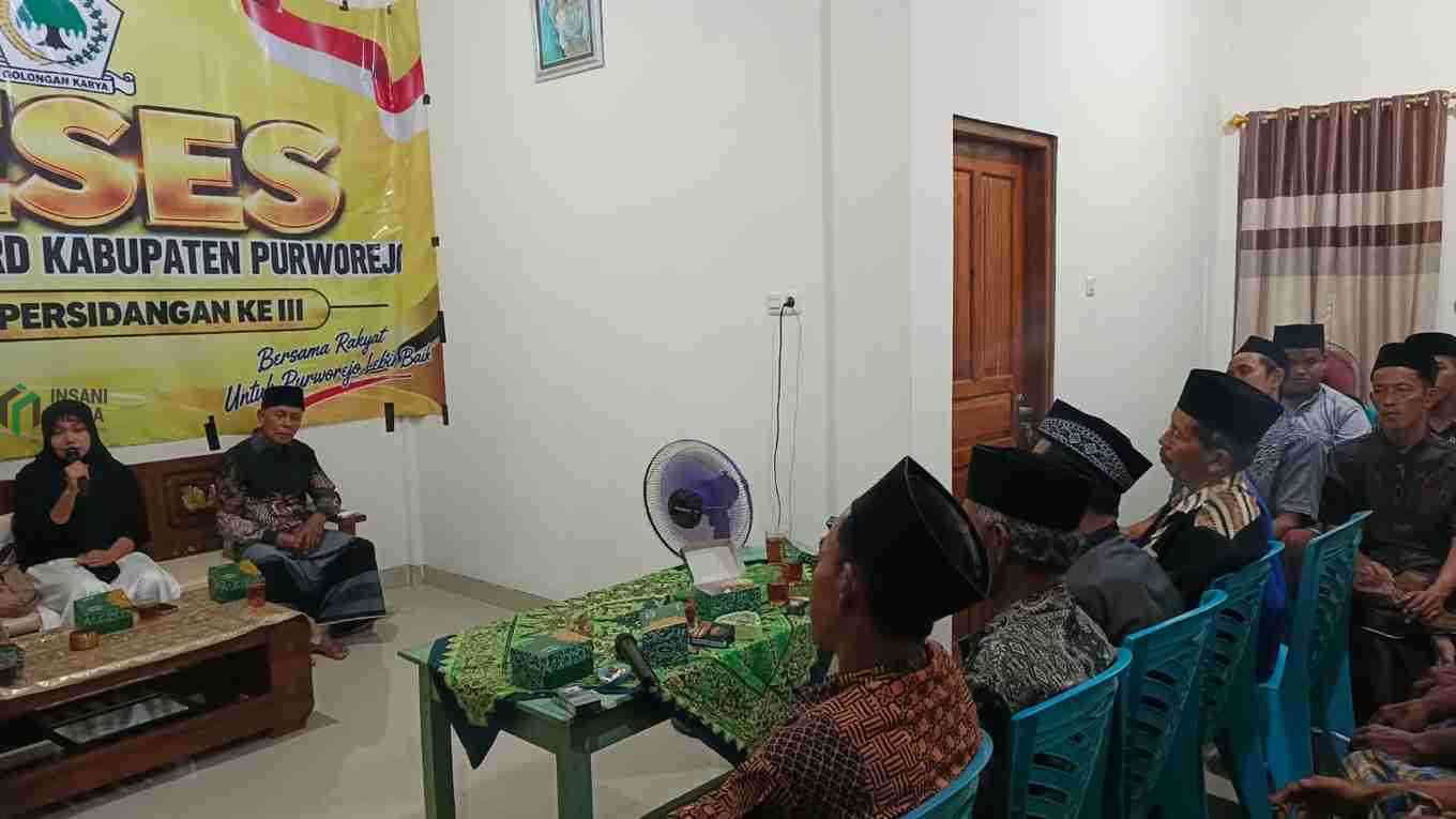 Reses Dwi Hartati Anggota DPRD Kabupaten Purworejo dari Fraksi Partai Golkar, Warga Kedunglo Usulkan Masjid hingga Pos Kampling Anggota DPRD Kabupaten Purworejo dari Fraksi Partai Golkar Dwi Hartati S.Sos . menyerap sejumlah aspirasi masyarakat saat menggelar reses masa persidangan III di Daerah Pemilihan Dapil 5