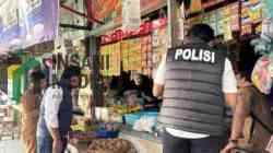 Polres Blitar Kota Cek Harga Beras, Cari Penjual yang Jual Beras di Atas HET Anggota Polres Blitar Kota Memeriksa Harga Beras di Pasar dan Pedagang di Kota Blitar