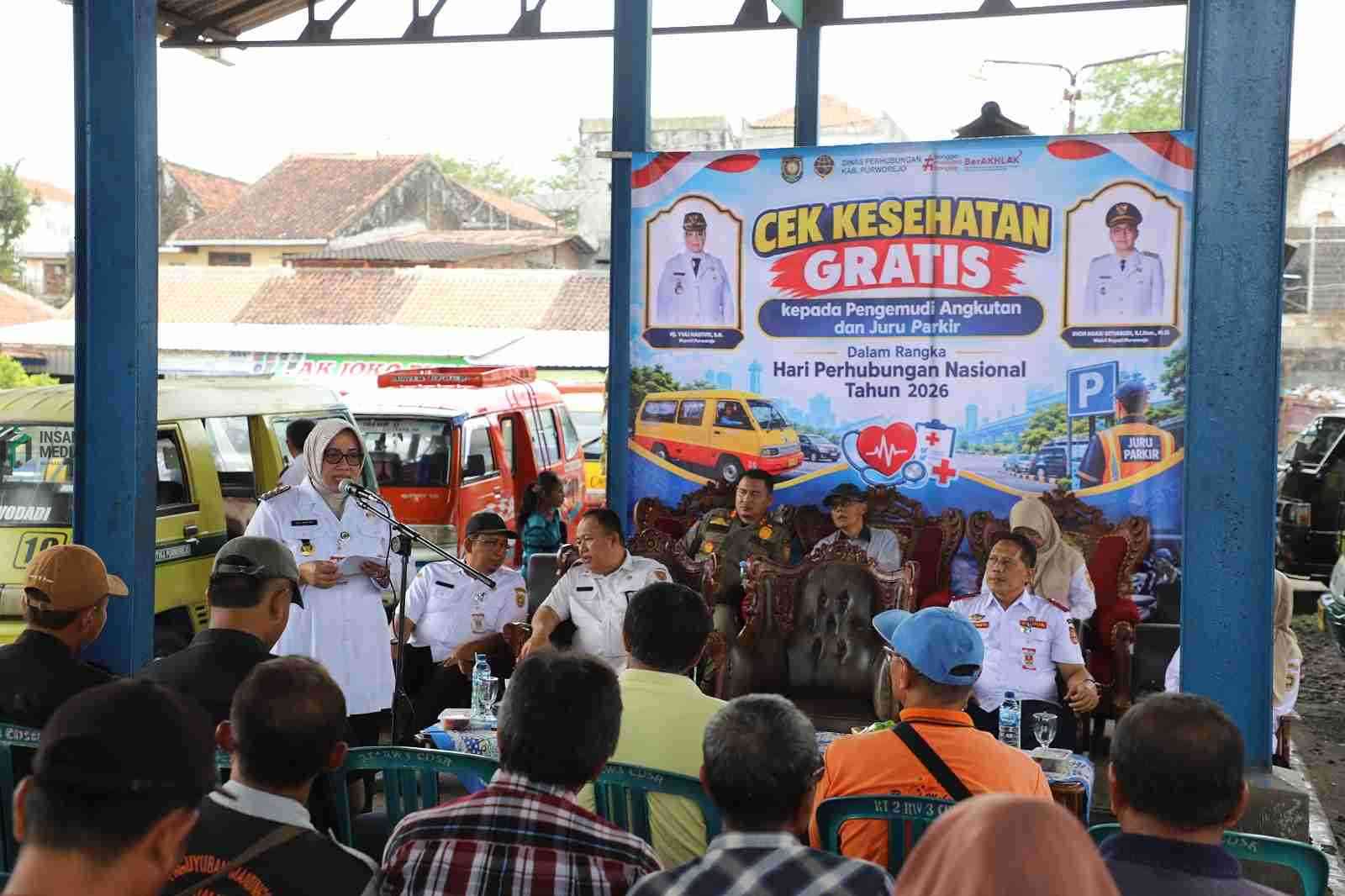 Jelang Harhubnas 2026, Pengemudi dan Jukir Purworejo Ikuti CKG Bupati Purworejo Yuli Hastuti saat Menghadiri Cek Kesehatan Gratis pada Sopir dan Jukir