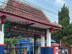 Sebanyak 10 Siswa SLB Negeri 1 Kota Blitar Mengeluh Mual Diduga Setelah Konsumsi MBG , Sempat Dilarikan ke Rumah Sakit