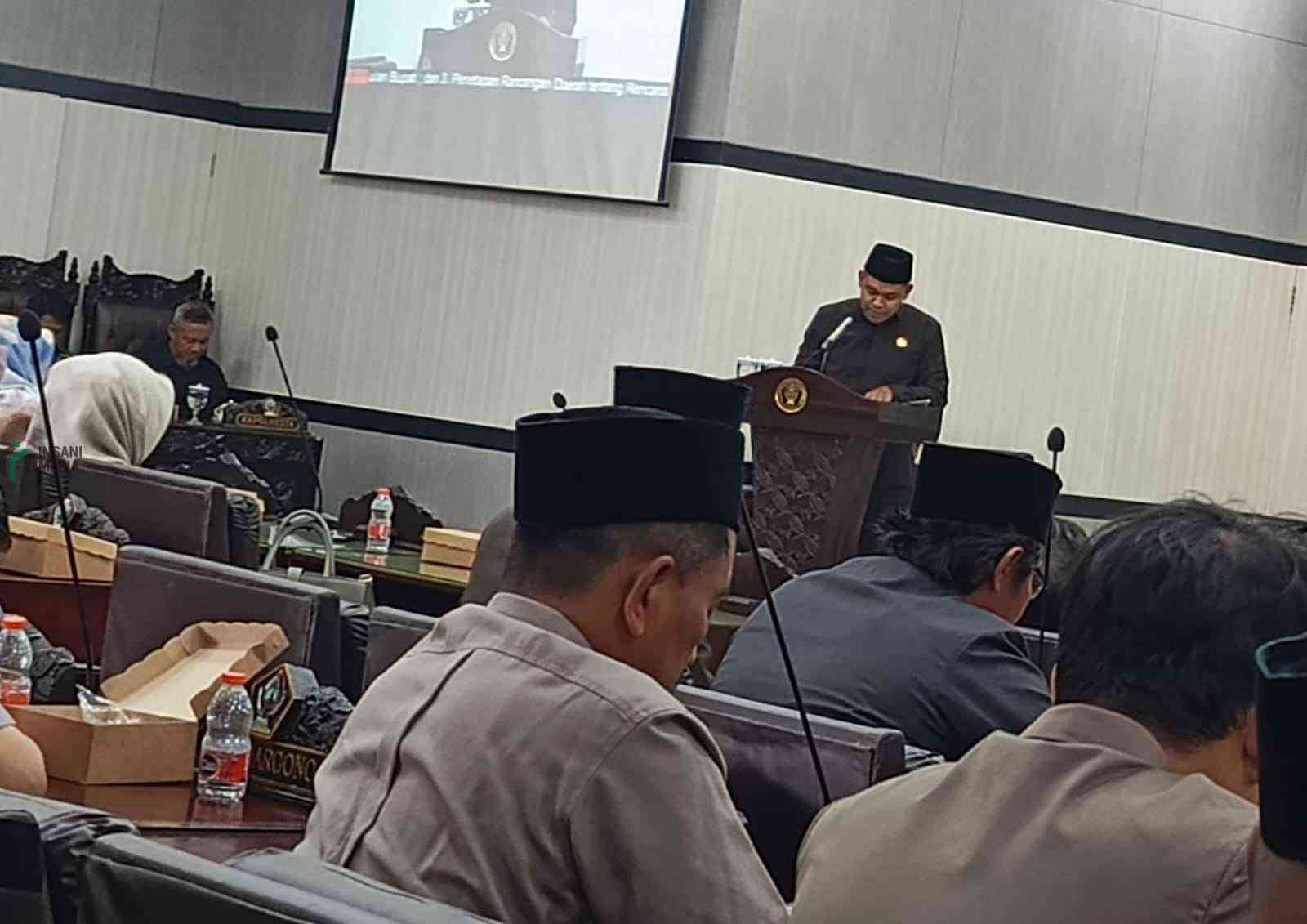 Fraksi Golkar Kabupaten Blitar Soroti Carut Marut Desil dan Stunting di Kabupaten Blitar Juru Bicara Fraksi Partai Golkar DpRD Kabupaten Blitar Ismail Namsa S.H