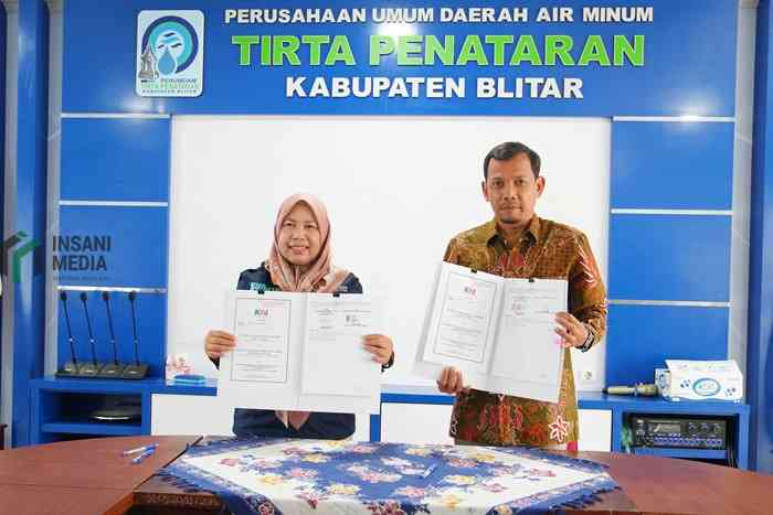 PT KAI Daop 7 Madiun dan Perumda Air Minum Tirta Penataran Kabupaten Blitar Jalani Kerjasama Pemanfaat Air Minum PT KAI Daop 7 Madiun bersama Perumda Air Minum Tirta Penataran Kabupaten Blitar memperkuat kerja sama dalam menjaga keamanan dan keselamatan utilitas di sekitar jalur kereta api