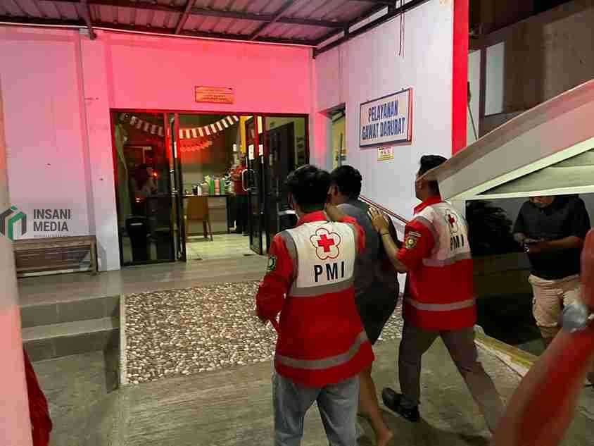 Rumah Warga Purwodadi, Purworejo Terbakar, Remaja 15 Tahun Harus Dilarikan ke Rumah Sakit Palang Merah Indonesia PMI Purworejo Membawa Seorang Remaja ke Rumah Sakit karena Sesak Nafas setelah Rumahnya Terbakar