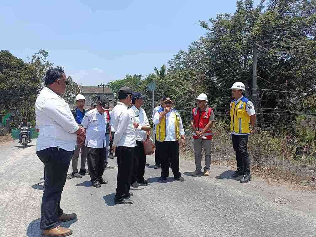 Jalan Kedawung–Sumberasri Dibeton 600 Meter, Pemkab Blitar Genjot Pembangunan di Blitar Utara Pembangunan Jalan di Kedawung Sumberasri Kabupaten Blitar