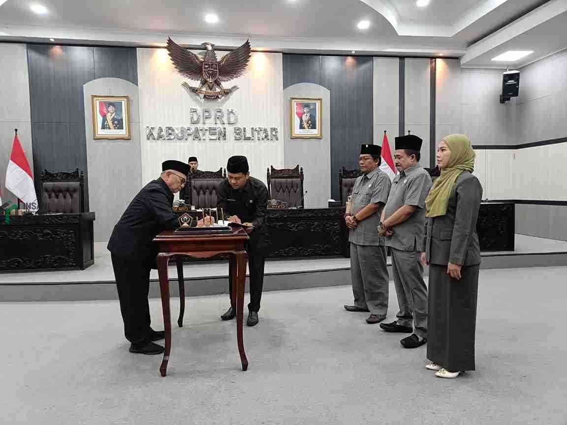 Penandatanganan APBD Perubahan Kabupaten Blitar 2026 oleh Bupati Blitar Rijanto dan Pimpinan DPRD Kabupaten Blitar