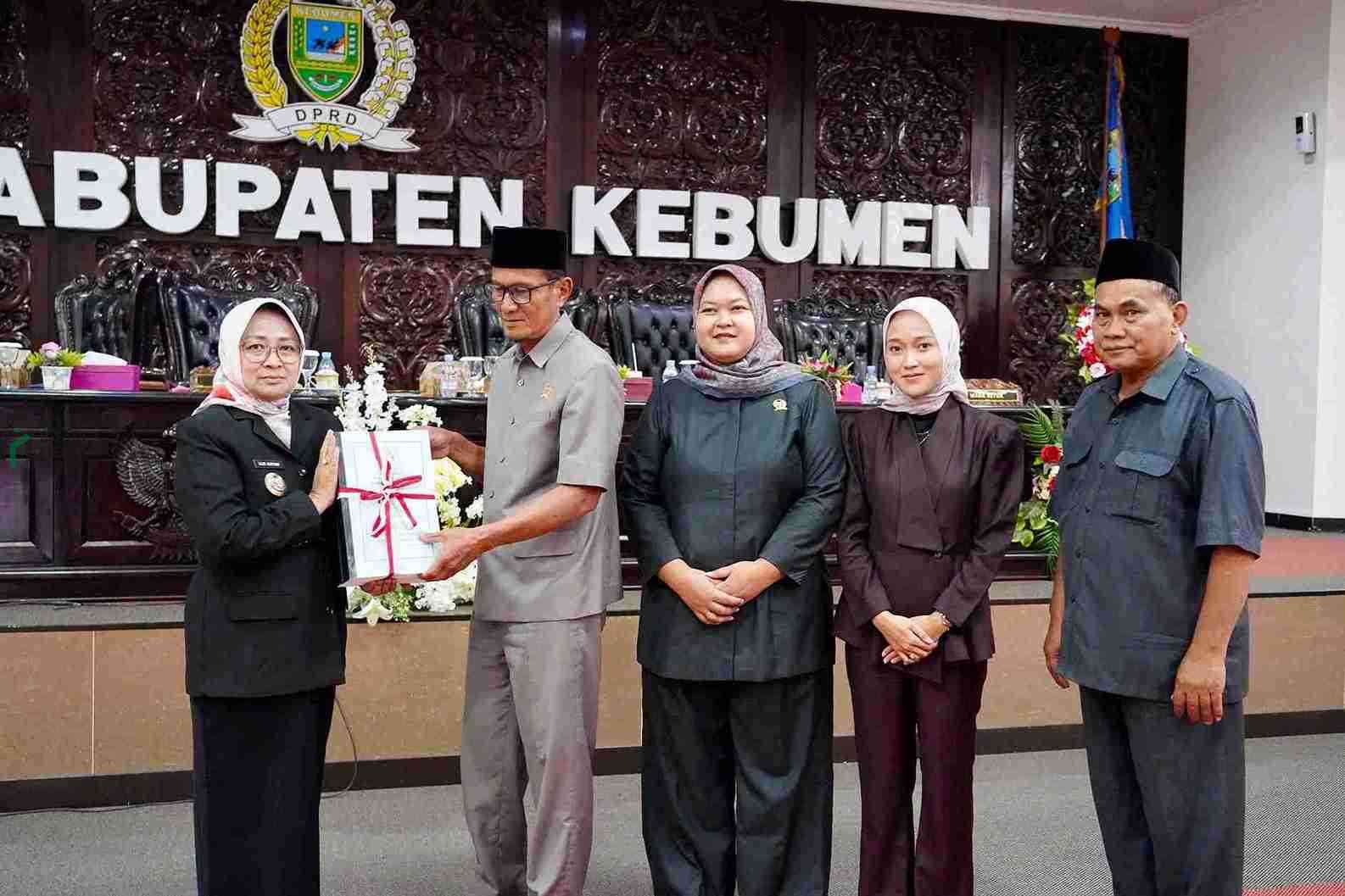 DPRD Kebumen Perkuat Ekonomi Kreatif, Kabupaten Layak Anak dan Perubahan APBD 2026 Pimpinan DPRD Kebumen dan Bupati Kebumen Lilis
