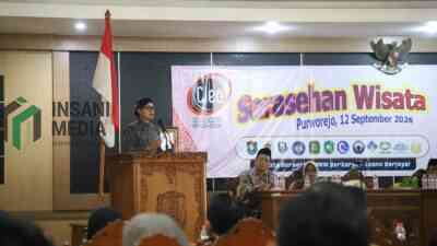 Wabup Purworejo Dion Agasi Setiabudi Membuka Sarasehan Wisata yang digelar Bagelen Institute di Ruang Arahiwang 1