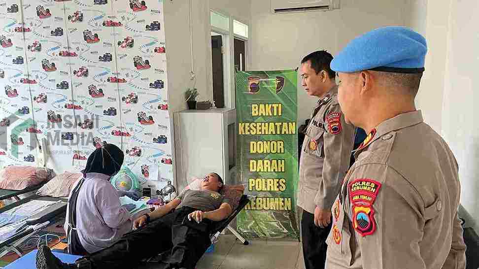 Anggota Polres Kebumen Gelar Donor Darah