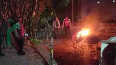 Polresta Sidoarjo Bongkar dan Bakar Sarana Judi Sabung Ayam di Kecamatan Krembung dan Prambon