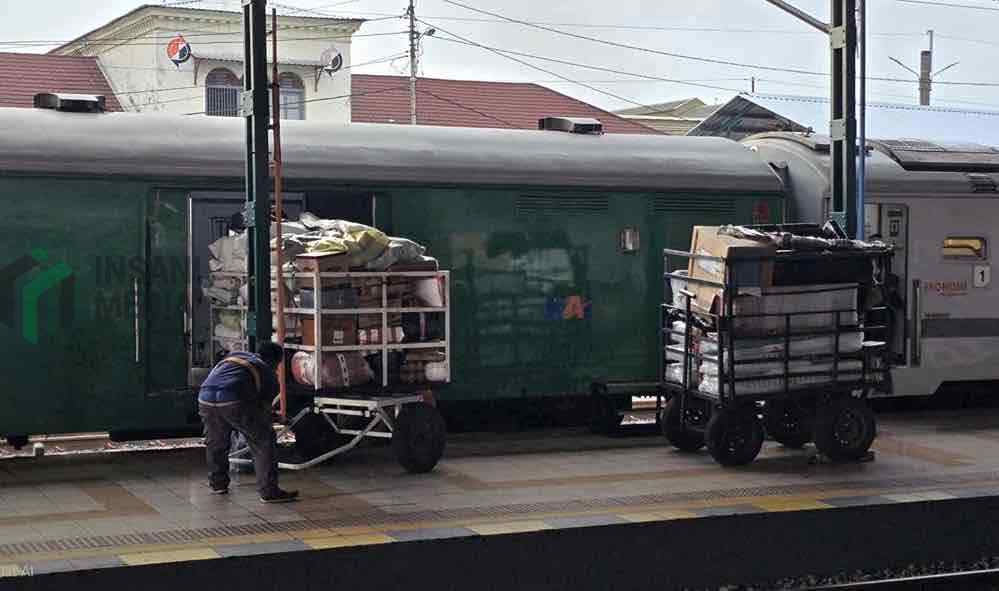 Angkutan Barang KAI Daop 7 Madiun