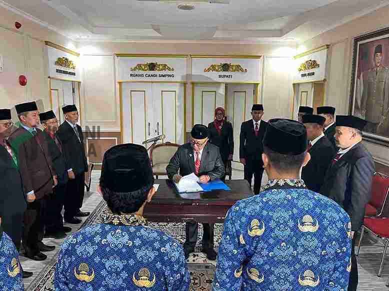 Bupati Blitar Rijanto Menerima Rekomendasi dari Ditjen Dukcapil RI
