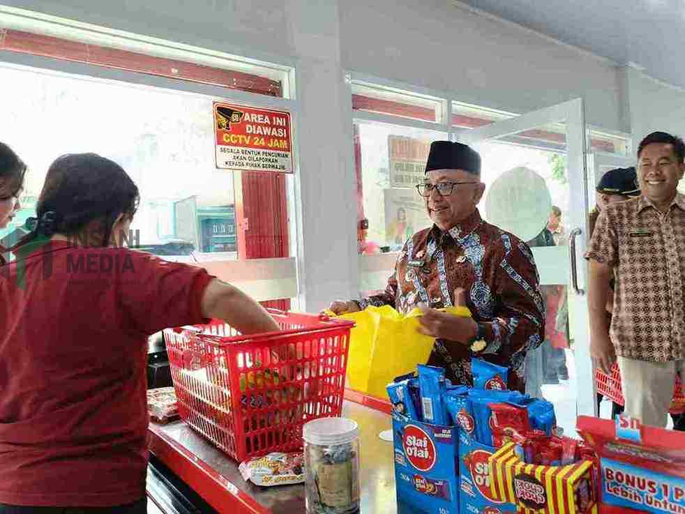 Bupati Blitar Rijanto Meninjau KDKMP di Wilayah Kecamatan Kanigoro