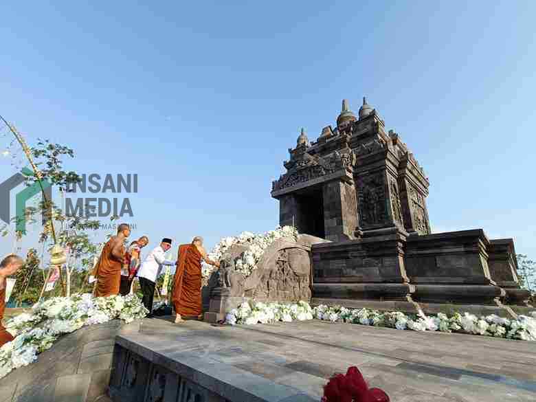 Candi Pethuk Ayem Berlokasi di Vihara Buddha Sasana Jaya Desa Boro Kecamatan Selorejo KAbupaten Blitar Diresmikan