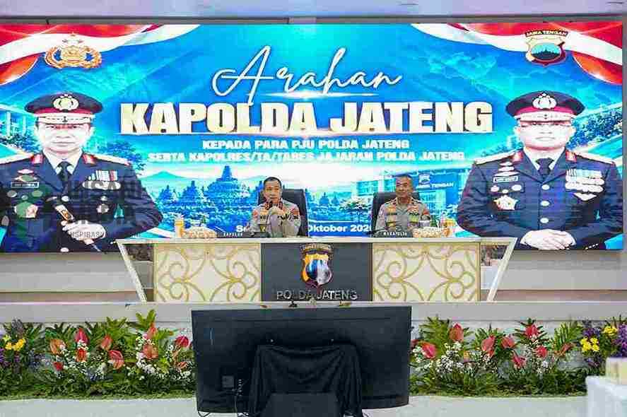 Kapolda Jateng Minta Polisi Buktikan Polri Bersama Masyarakat Bukti Pelayanan Nyata, Bukan Sekadar Slogan Kapolda Jawa Tengah Irjen Pol. Roy Hardi Siahaan S.I.K. S.H. M.H
