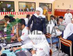 Menjaga Harapan dan Masa Depan Murid Jatim, Gubernur Khofifah Hadir Beri Semangat dan Doa Kesuksesan TKA