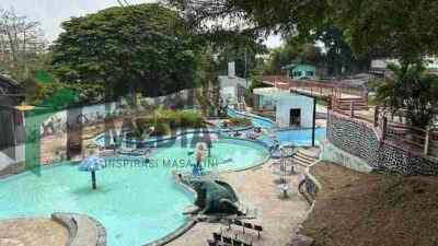 Kolam Renang Sumber Udel Kota Blitar