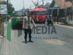 Kecelakaan di Sidodadi Garum, Pemotor Lawan Truk, Pengemudi Motor Dilarikan ke Rumah Sakit