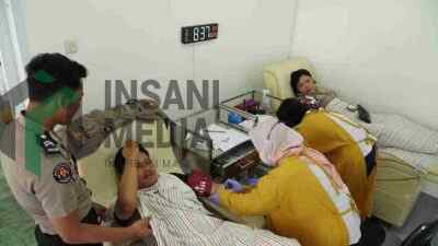 Sambut HUT ke-75 Humas Polri, Polres Blitar Gelar Donor Darah dan Dropping Air Bersih