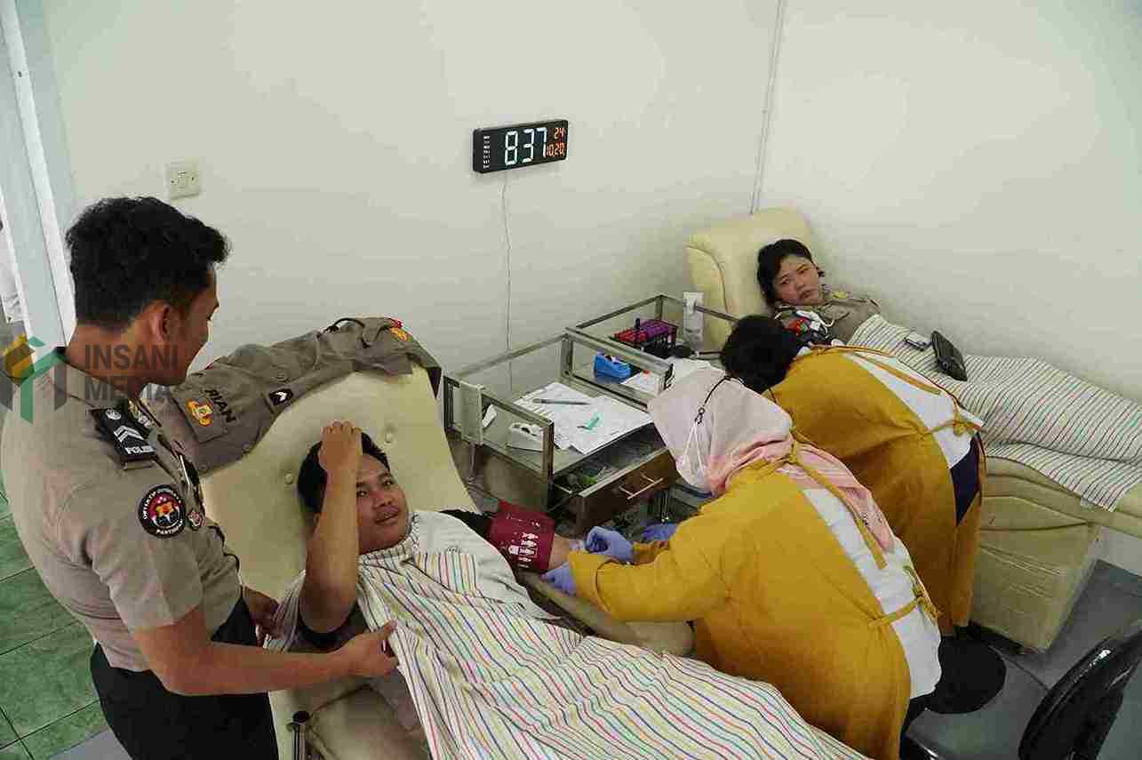 Polres Blitar Menyambut HUT Humas Polri ke 75 Gelar Donor Darah
