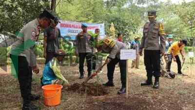 Penghijauan, Polres Kebumen Tanam 500 Bibit Pohon Buah, Gerakan Green Policing