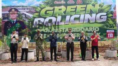 Kapolresta Sidoarjo Tanam Pohon Buah di Sukodono, Dukung Program Green Policing