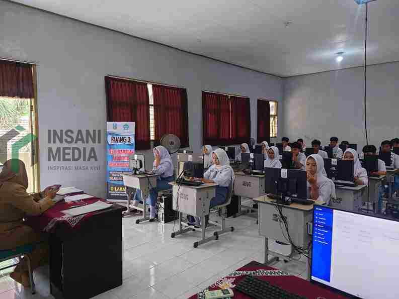 Siswa Kelas XII SMAN 1 Kota Blitar Ikuti Tes Kemampuan Akademik TKA